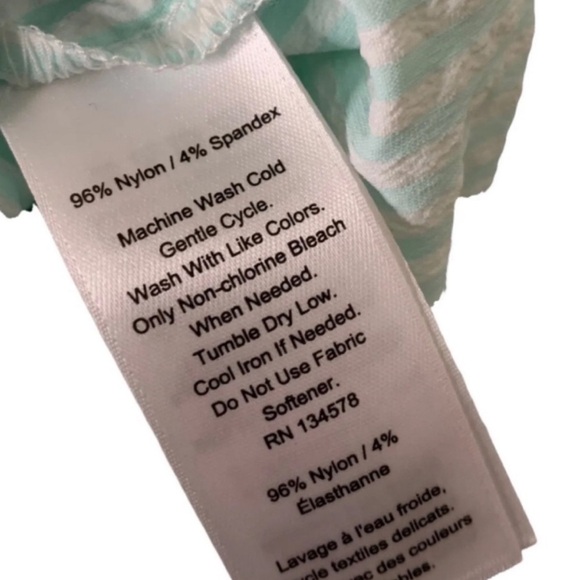 NWT Vineyard Vines Performance Size 14 UPF30 Seersucker Moisture Wicking Romper - Picture 5 of 10